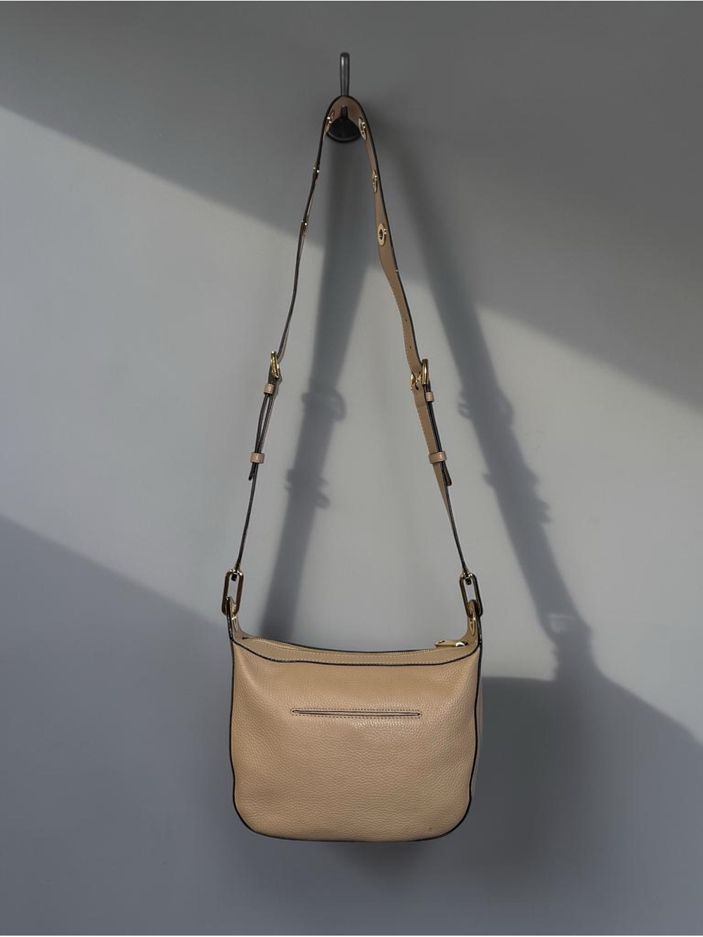 Michael Kors Beige Pebbled Leather Crossbody Bag - Picture 2 of 13